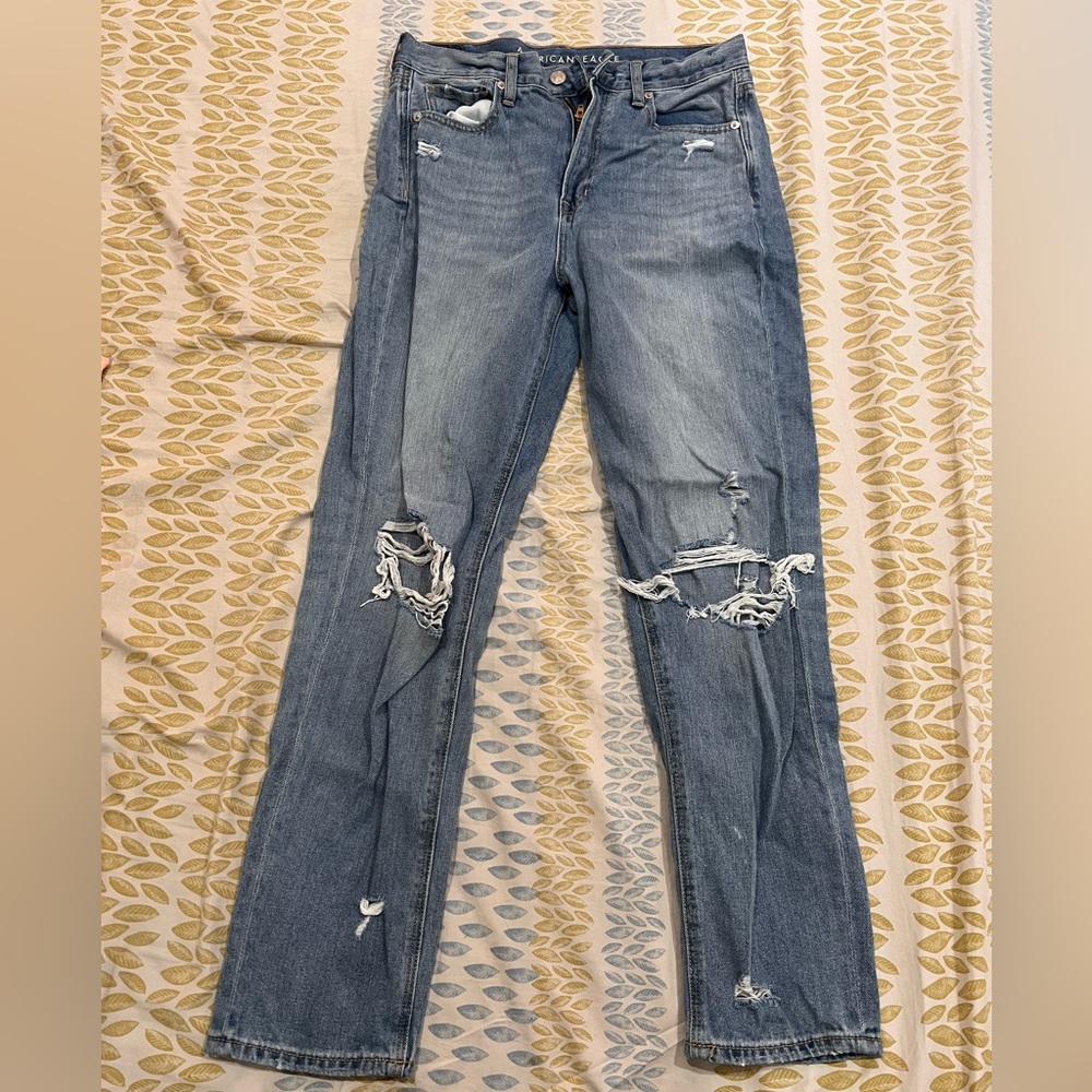 American eagle Mom jean